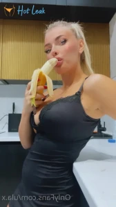 4943900