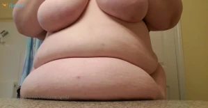 4613984