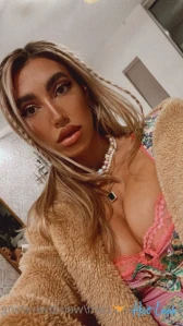9736948