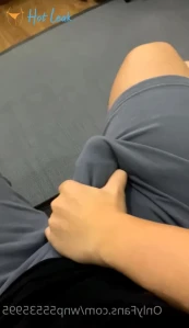 10588621