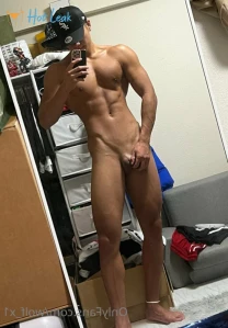 5701645