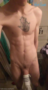 2585824