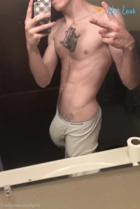 2585997