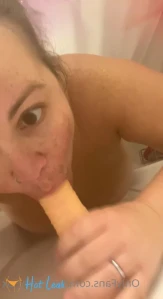 4946026