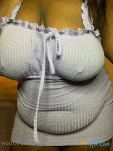 2576489