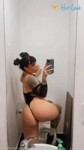 2572732