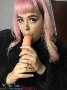 2575641