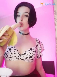 5700683