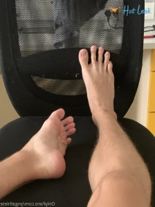 5699846