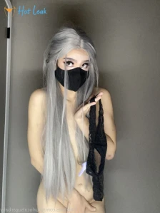 2568638