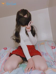 2570247