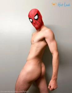 2570178