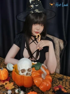 10921678