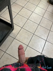 5690251