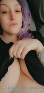 10584986