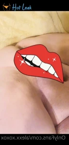 5689695
