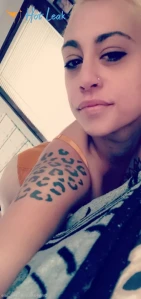 5686799
