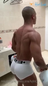 4960551