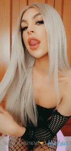 5831640
