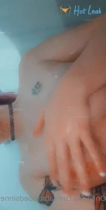 4966330