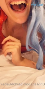 10582849