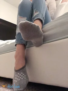 5634398