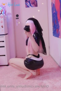 5842432