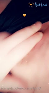 10582100
