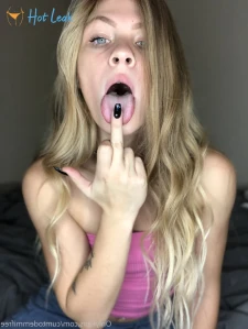 5623055