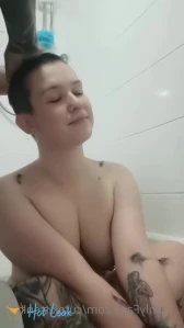 4998860
