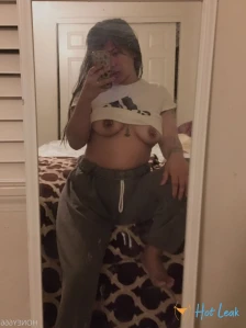 4633927