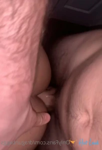 5599433