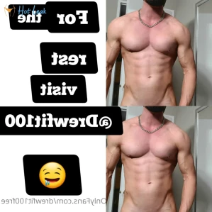 5792808
