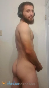 5588129