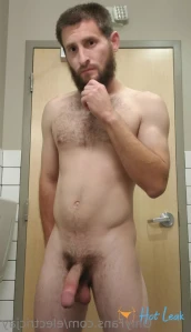 5588174