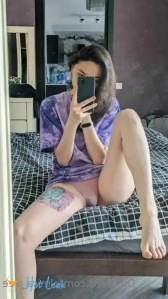 5587857