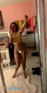 1487842