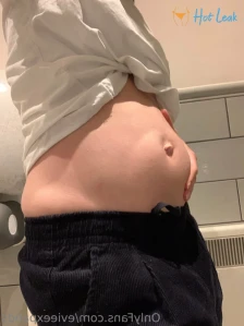 5750678