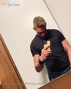 10928598