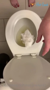 5043852