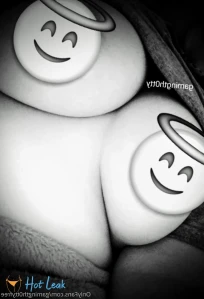 5560851