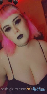 5722942