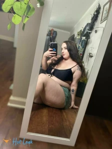 5774923