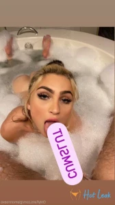 5615205