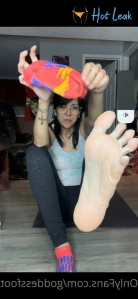 5761089