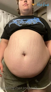 5596989