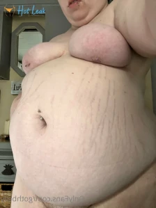 5597054