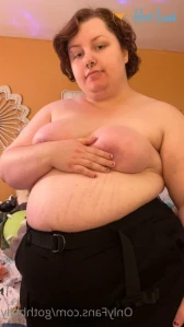 5597127