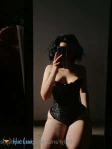 5608146