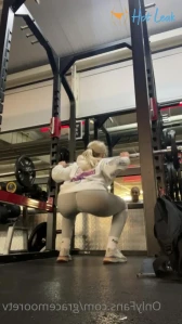 10576554